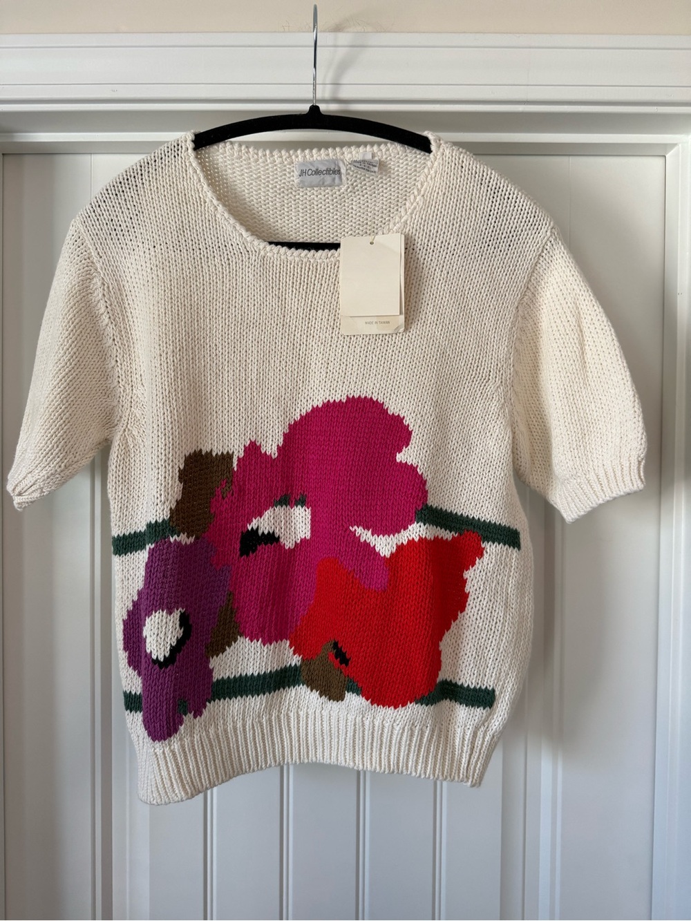 NWT Vintage JH Collectibles knit floral short sleeve sweater, size L